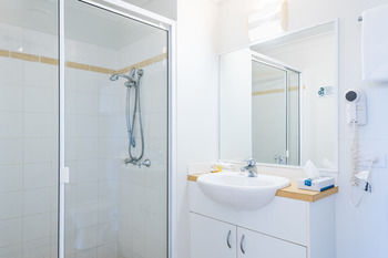 The Brighton Apartments - Great Ocean Road Tourism 9