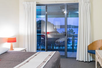 The Brighton Apartments - Great Ocean Road Tourism 23
