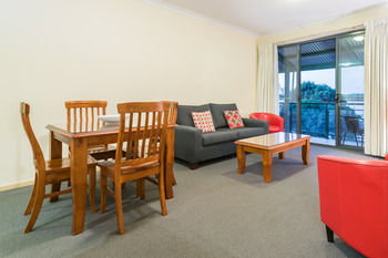 The Brighton Apartments - Great Ocean Road Tourism 27