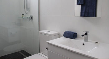 Apartment2c - Lennox 1 - Great Ocean Road Tourism 1