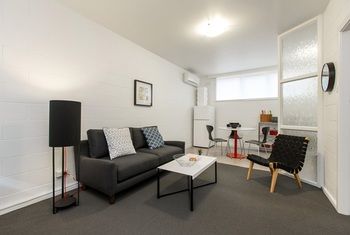 Apartment2c - Lennox 10 - Great Ocean Road Tourism 9
