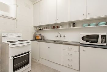 Apartment2c - Lennox 10 - Great Ocean Road Tourism 10