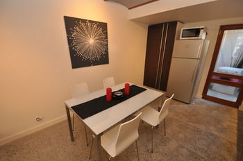 Camperdown 21 Brigs Furnished Apartment - Great Ocean Road Tourism 10