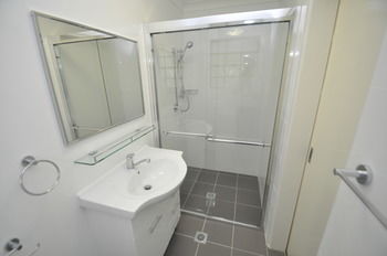 Balmain 2 Mont Furnished Apartment - Great Ocean Road Tourism 3