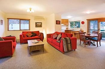 Annie's Escape In Warburton - Great Ocean Road Tourism 3