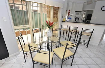 Kingsford 12 Shaw Furnished Apartment - Great Ocean Road Tourism 3
