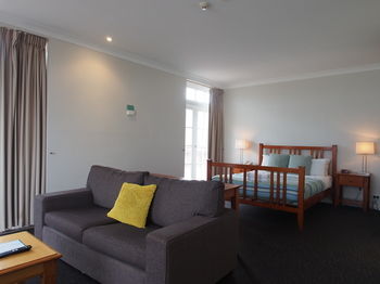 Coogee Bay Hotel Pub Style - Great Ocean Road Tourism 20
