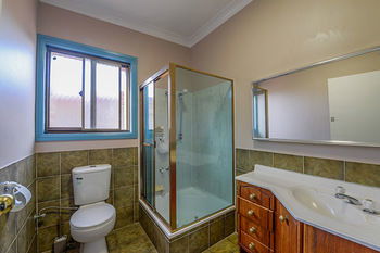 CBD Accommodation Tamworth - Great Ocean Road Tourism 1