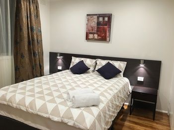 Ivy Units Glen Waverley - Great Ocean Road Tourism 2
