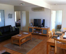 Azure Beach House - Great Ocean Road Tourism 0