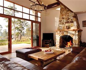 Adventure Bay Retreat Accommodation - Great Ocean Road Tourism 1