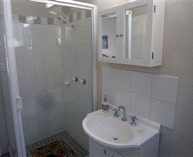 Ashwood Apartments - Lindisfarne - Great Ocean Road Tourism 5