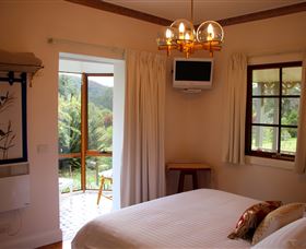 Mount Roland Country Lodge - Great Ocean Road Tourism 5