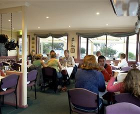 Amos House And Swansea Ocean Villas - Great Ocean Road Tourism 2