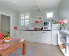 Mt Lyell Anchorage - Great Ocean Road Tourism 4