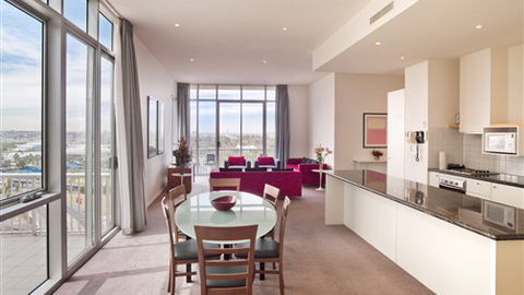 Adina Apartment Hotel Melbourne, Flinders Street - Great Ocean Road Tourism 2