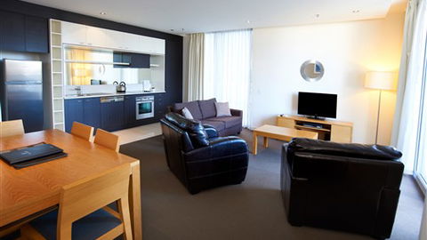 Amity Apartment Hotels - Great Ocean Road Tourism 0