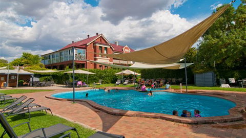Alzburg Resort Mansfield - Great Ocean Road Tourism 1