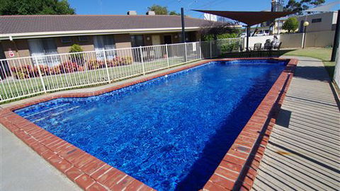 Jacaranda Motel & Holiday Units - Great Ocean Road Tourism 0