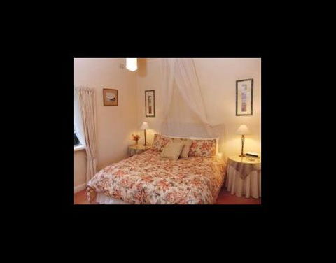A Country House At Winstanley - Great Ocean Road Tourism 0