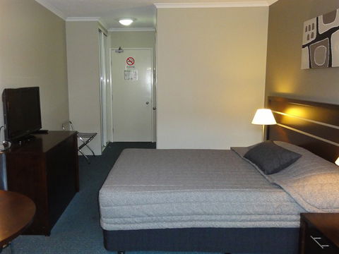 Riverside Hotel South Bank - Great Ocean Road Tourism 2