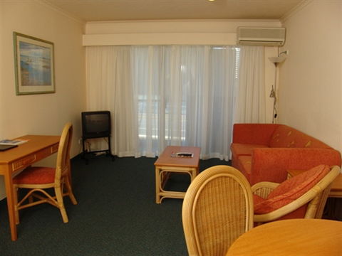 Riverside Hotel South Bank - Great Ocean Road Tourism 4