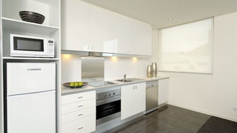 Punthill Apartment Hotels - Williamstown - Great Ocean Road Tourism 1
