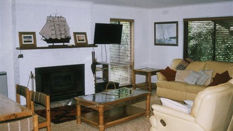 Kelly Lane Cottage Blairgowrie - Great Ocean Road Tourism 6