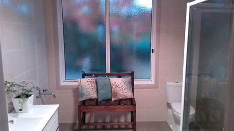 Lakeside Vista Holiday House - Great Ocean Road Tourism 6