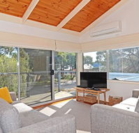Barrakee Beach House - Anglesea - Great Ocean Road Tourism