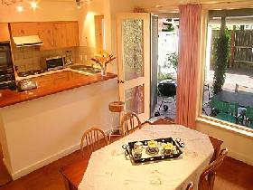 Adelaide Serviced Apartments - William Townhouse - Great Ocean Road Tourism 2