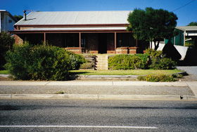 Botts Beach Retreat - Great Ocean Road Tourism 1