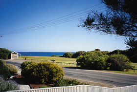 Botts Beach Retreat - Great Ocean Road Tourism 2
