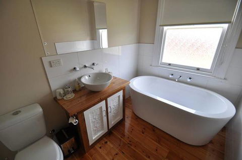 Ain Garth Self Catering Accommodation - Great Ocean Road Tourism 4