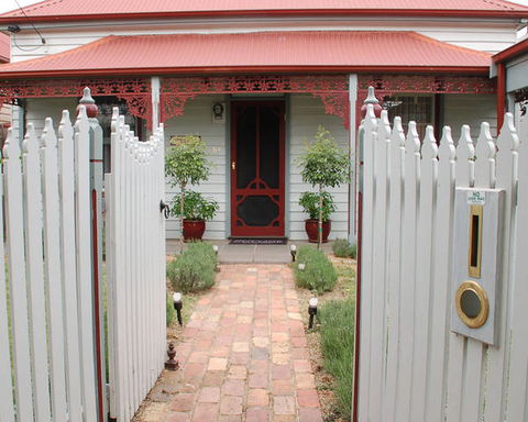 Airleigh Rose Cottage - Great Ocean Road Tourism 0