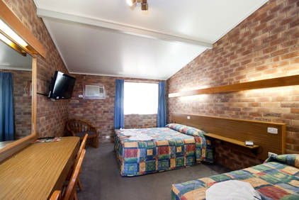 Allan Cunningham Motel And Old Wagon Restaurant - Great Ocean Road Tourism 8
