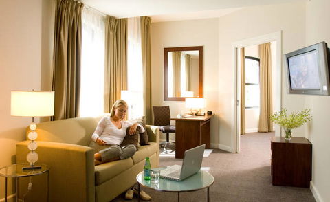 Amora Hotel Riverwalk Melbourne - Great Ocean Road Tourism 1