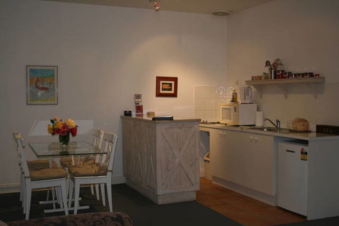 Amy's House - Great Ocean Road Tourism 3