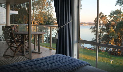 Anne's Waterfront Haven Bed & Breakfast - Great Ocean Road Tourism 0