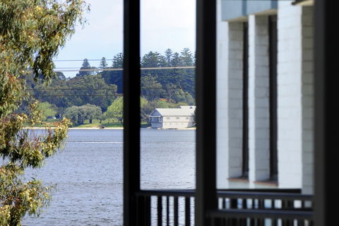 Assured Waterside Apartments - Great Ocean Road Tourism 1