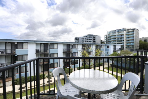 Assured Waterside Apartments - Great Ocean Road Tourism 6