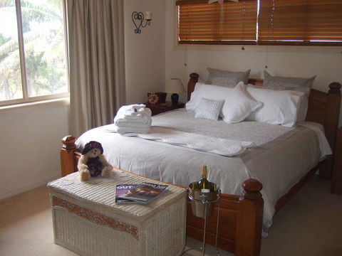 Ayr Bed And Breakfast On McIntyre - Great Ocean Road Tourism 0