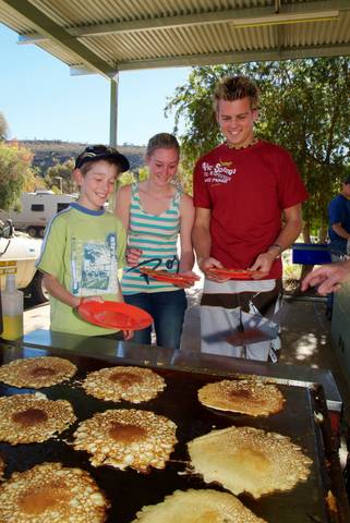 BIG4 MacDonnell Range Holiday Park - Great Ocean Road Tourism 2