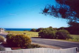 Bott's Beach Retreat - Great Ocean Road Tourism 4