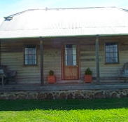 Brickendon Historic  Farm Cottages - Great Ocean Road Tourism