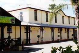 Colonial Motel - Great Ocean Road Tourism 3