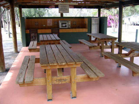 Emerald Cabin & Caravan Village - Great Ocean Road Tourism 4