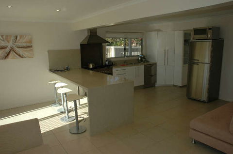 Joylaine Beach House - Great Ocean Road Tourism 0