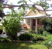 Kemeys Mountain Hideaway - Great Ocean Road Tourism