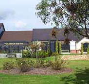 Mick O'Sheas Irish Pub Motel - Great Ocean Road Tourism